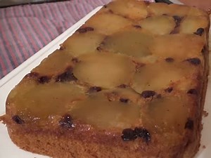 Fantastični prevrnuti kolač sa jabukama