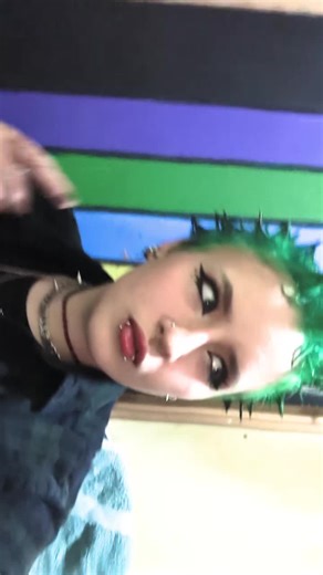 Robyn (@_roborobyn_)’s videos with Race by Alex G - Elldzs★