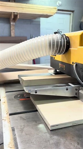 Milling Maple on the Planer (So Satisfying) #shorts