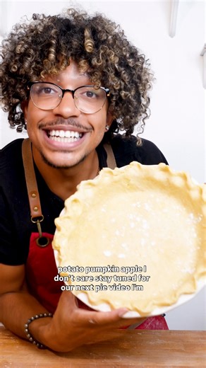 641K views · 15K reactions | How to Make Buttery Flakey Pie Crust﫡 Making pies can be intimidating but it’s super simple! My grandma taught me so now I’m gonna teach you! For pie crust, just remember cold butter!! And don’t use shortening濫 Don’t hesitate to ask any questions if you have. Comment “recipe” and I’ll send it to your dm or full recipe linked in bio﫶 | Everything Just Baked | Facebook