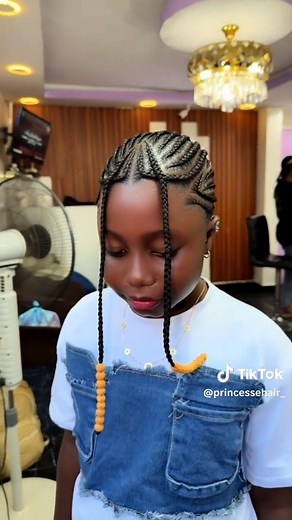 Tresses collées pour enfants : modèles et astuces