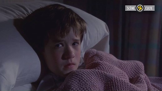 SIXIÈME SENS : "Je vois des gens qui sont morts" | AlloCiné