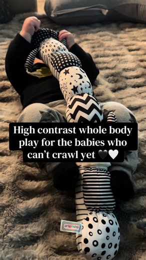 Engaging High Contrast Play for Infants