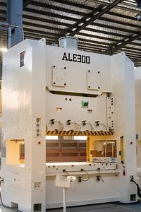 [Hot Item] Pneumatic Double Crank Stamping Power Press Automatic Perforation Press