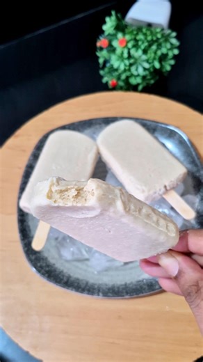 No Creamఇంత టేస్టీగా ఎప్పుడైనా ట్రై చేశారా?#telugu #SapotaIceCream#IceCreamLovers#shortsfeed #viral