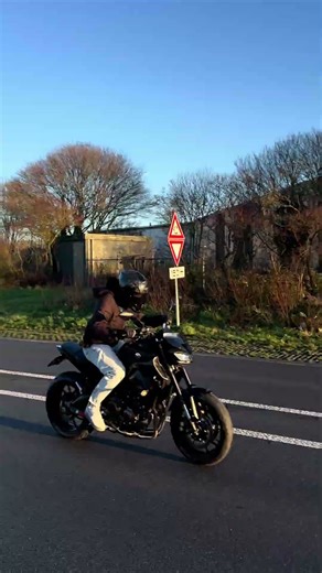 “MT-09 Akrapovic Sound Check – Instant Goosebumps”