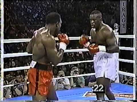 Evander Holyfield vs Buster Douglas | 25th October 1990 | Mirage Hotel & Casino, Las Vegas, USA