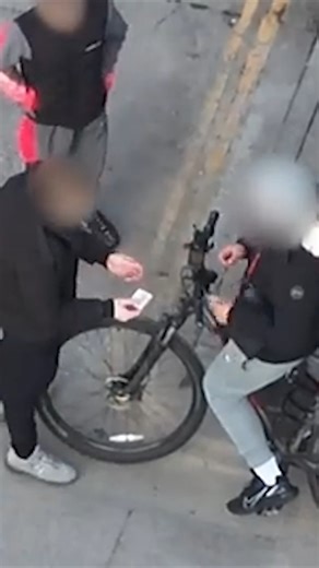 Dramatic movie-style drone footage captures the moment a suspected drug dealer is chased through a town centre - before he trips and falls, allowing police to make an arrest. #news #Crime #police | Stoke-on-Trent Live