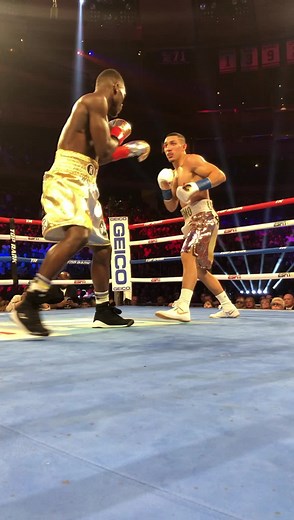 Don’t sleep on Teofimo’s power 💪 | Top Rank Boxing