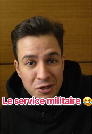 Rétablissement du service militaire : une blague hilarante