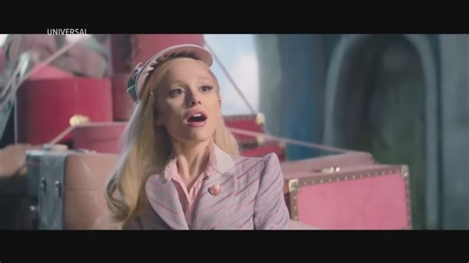 AMC tells "Wicked" moviegoers not to sing in theatres