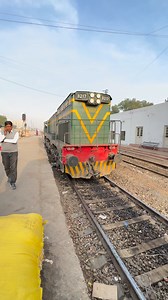 Coupling video #viralvideoシ #shortsfeed #PakistanRailways #coupling #locomotive | Railway Junction