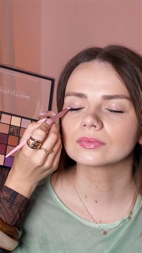 asmr august on Instagram: "ASMR Corporate Styling ✨️ exclusively available on Patreon now 🩷 #asmr #asmrcommunity #asmrvideo"