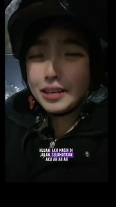 Help, I’m caught in the rain 😭 #douyin #tiktokchina #dramachina | Xià Tiān