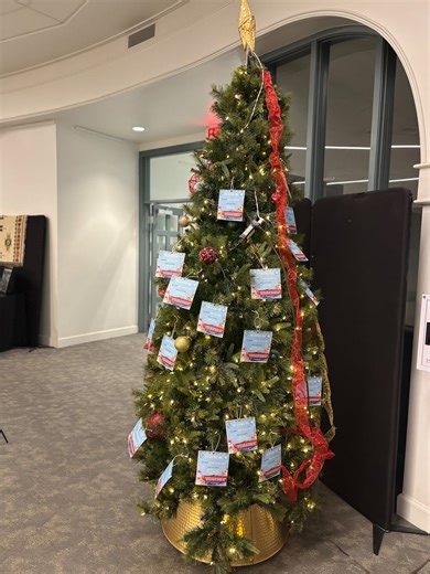 “Giving Tree” gift donation program kicks off in Panama City