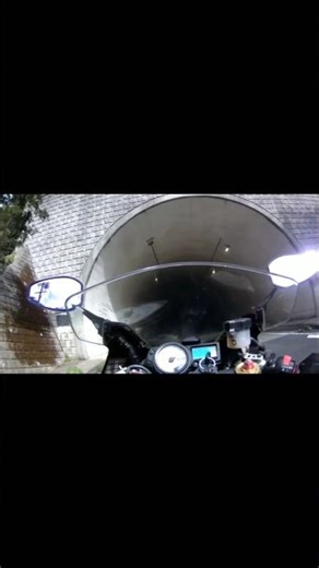 トンネル内で激しく転倒！ #バイク事故