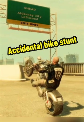 Amazing Accidental Bike Stunt in GTA IV