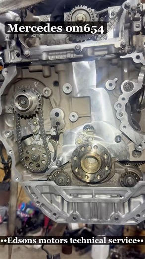 Обслуживание двигателя om654 / Mercedes w213 #mercedes #automobile #ремонт #mechanic #eclass