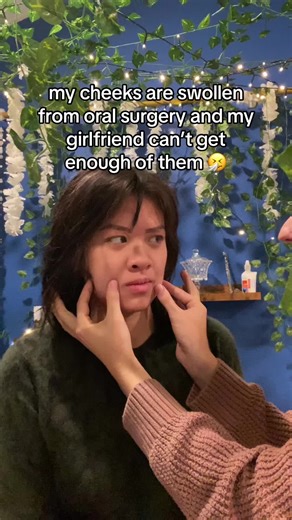 me: “my cheeks are too big” her: “make them bigger!!!”