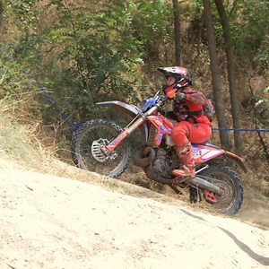 75K views · 1.1K reactions | Romaniacs 2025 in a nutshell: ✅ Wake up ✅ Ride up a cliff ✅ Fall off a cliff ✅ Repeat Hard enduro isn’t for the faint of heart—or clutch levers  #extremenduro #hillclimbing #RedBullRomaniacs #EnduroLife #HardEnduro | Enduro Life Media | Facebook