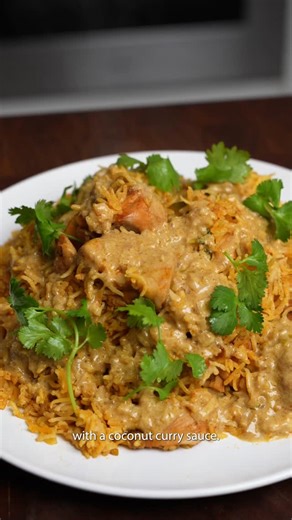 Nip Liyanapathirana on Instagram: "One pot chicken curry and rice 🙏🏽 Yield: 3–4 pax Cook time: 1.5 hours Ingredients Curry and rice 1 tbsp ghee 1/2 cinnamon quill 2 cardamom pods 1 clove 2 brown onions, thinly sliced 1 sprig curry leaves 3 garlic cloves, chopped 2 green chilies, chopped 1/2 inch knob of ginger, chopped 1/2 tomato, chopped 1 tbsp tomato paste 1 tsp chili powder 2 tsp curry powder 1/2 tsp turmeric 5 chicken thighs, portioned Salt 1/2 tsp black pepper 1 cup water 3 