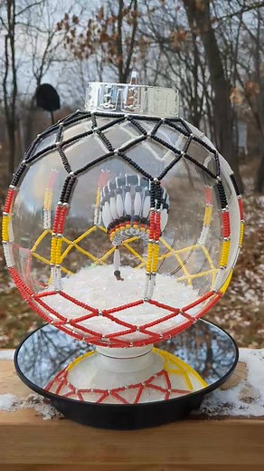 Can be bought at my wife's Etsy shop. Etsy.com/shop/donnafirstnationshop | First Nation beadwork