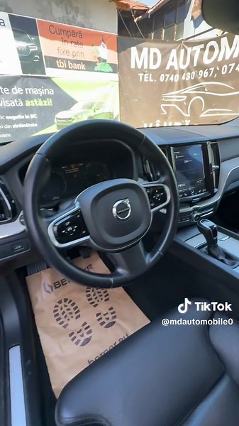 =VOLVO XC60 2018/ 11 Model inscription 2.0-150 cp 235000 km Manual 19400€ ☎️ 0748485676 =SUSPENSIE REGLABILA =LANE ASSIST--(asistenta mentinere a benzii de rulare) =PARK ASSIST--(parcheaza lateral singura) =DRIVE SELECT--(eco--comfort--off road--dynamic--performance) =SOFTCLOSE PORTBAGAJ--(actionarea electrica a haionului) =CITY SAFETY--(franeaza automat la obstacole sub 30km/ora) =DRIVE ALERT--(sistem avertizare in caz de oboseala la volan) =COLLISION WARNING--(avertizare apropierea de un obsta