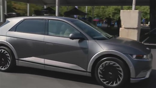 Expert from Kelly Blue Book on expiration of Federal Clean Vehicle Tax Credit