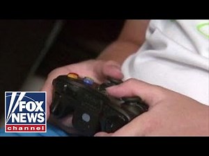 Parents juggle pros and cons of kids' technology use