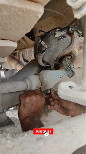 Brake Chamber Failure! Benz Truck #shorts