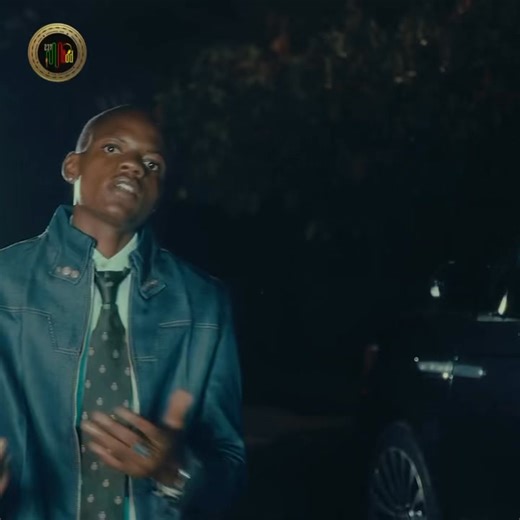 237MOOD TE FAIT LE RECAP DES HITS PARUS DURANT LA SEMAINE ÉCOULÉE 🎶🆕 👉🏽 Le rappeur VK et David Eto’o nous surprennent avec leur titre KARISME🎶🇨🇲 👉🏽 ULANDA balance le remix de son titre ONE en feat avec la légende BEN DECCA. 🎶🇨🇲 👉🏽 Le groupe de rap du moment TROIS OFFICIEL quant à eux balance une nouvelle version la version 2 de leur track IFQCR .🎼🇨🇲 #TesDansLeMood | 237Mood