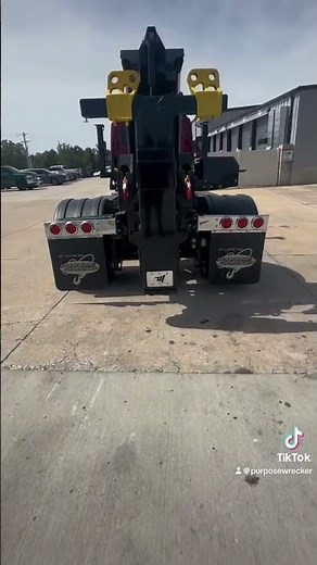 2025 International MV Extended Cab With Holmes DTU