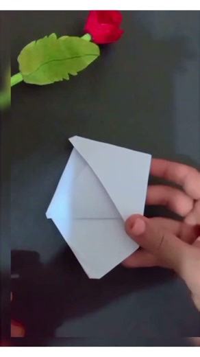 Easy Triangle corner Origami bookmark | DIY paper craft for Beginners #diy #papercraftsandcreations