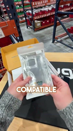 Unboxing Zoey's Eco-Friendly iPhone 13 in Midnight - Great Deal Under $300