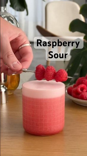 Raspberry sour? 🍓#drinktok #rasberrysour