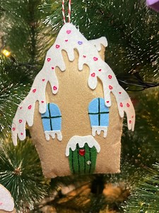 Handmade Felt Gingerbread House Tree Decor - Etsy Canada