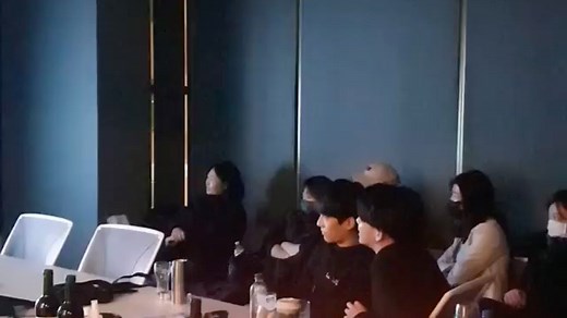 【永远的第一名】第五集的吻戏大家都看了吧 来看看Sam和YU看自己吻戏的反应哈哈哈 有被害羞到