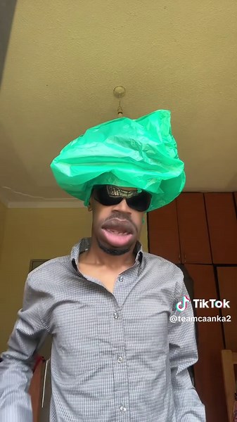 Kujira Live: Fadlan Naga Daawo