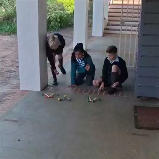 Grade 5 Technology - Elastic Cars