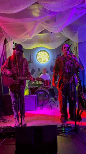 Halloween 10.31.25 Thanks to Andy and Niche Wine Lounge for a great night | The Scarecrow Band