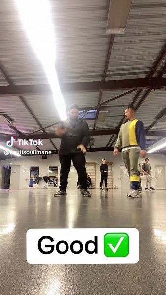 Breaking Dance Tutorial: Good vs. Not Good Moves