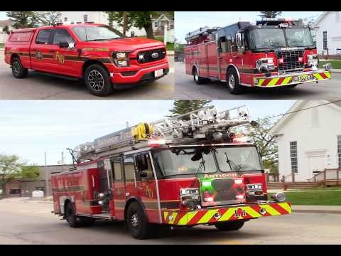 Antioch IL Fire Department Battalion 21, Ladder 211, Engine 211 Responding to a Fire Alarm 05/05/26
