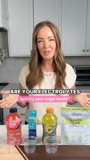 Yeah I just made this reel a few weeks ago but needed to recreate it for an ad, so why not post it here again 😂 This is a topic I repeat over and over because it is something I am passionate about! There are hidden sugars everywhere and in everything, but it is so frustrating to me that drinks that are suppose to “hydrate” “refuel” and “replenish” us are FULL of sugar. After workout, our kids sports games, when we are sick, or when we are in need of basic hydration we need minerals like sodium,