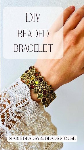 DIY Beaded Bracelet Tutorial #beadedjewelry #beadsjewellery #beadedbracelet #beading #beadwork