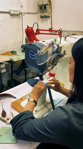 181 reactions · 5 comments | Join us in the process of stitching the alligator upper of this gorgeous Belgian loafer, with all of it’s unique sounds! Today it’s the C1411 Belgian Loafer with alligator details. #stefanobemer #asmr #process  FOLLOW US ON OUR OTHER SOCIAL MEDIA! | Stefano Bemer - Shoemakers | Facebook