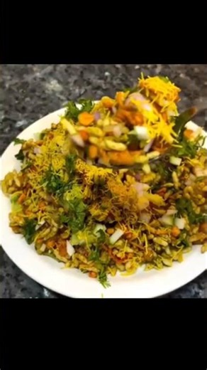 झटपट Bhel Puri Recipe 😍 | Street Style भेलपुरी घरच्या घरी | Easy & Tasty Snack #shorts #bhelpuri