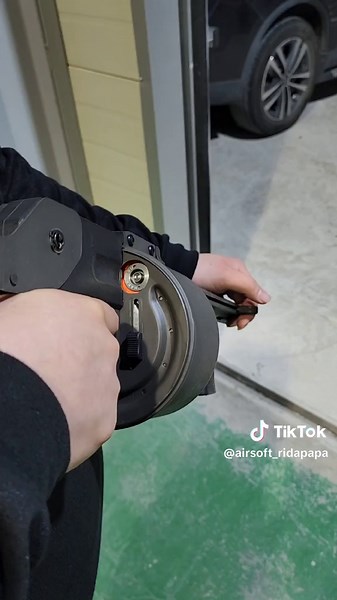 14발의 비비탄이 나가는 샷건 소개