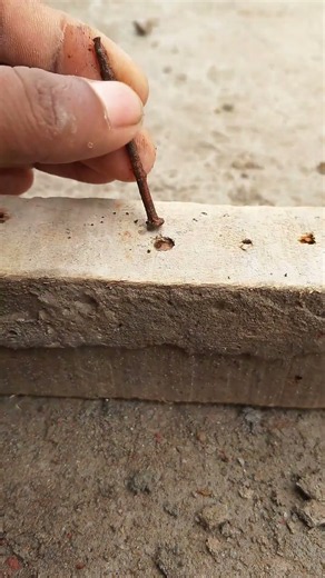 How to properly apply nails #woodworking #carpentry #tips