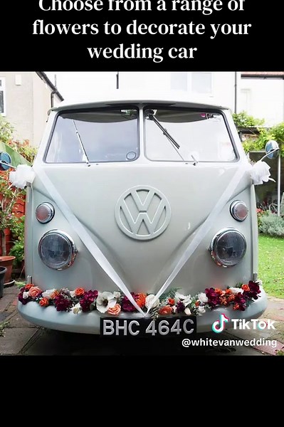 When you hire a camper wedding car from The White Van Wedding Co. you get to choose from a huge range of flower garlands and ribbons to decorate, at no extra cost. #vwcampervanwedding #weddingcar #campervan #kentwedding #essexwedding