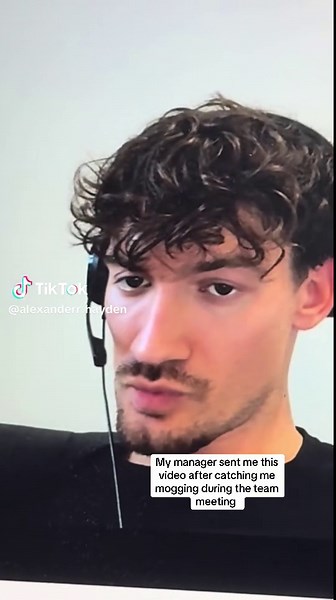 Understanding Mogging in Team Dynamics